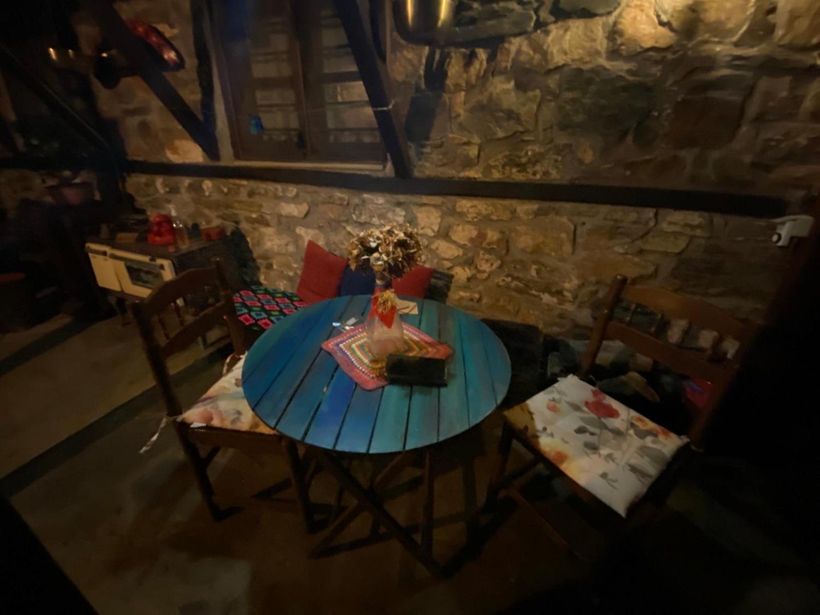 Traditional Guesthouse Erato 팔라이오스 판텔레이몬 외부 사진