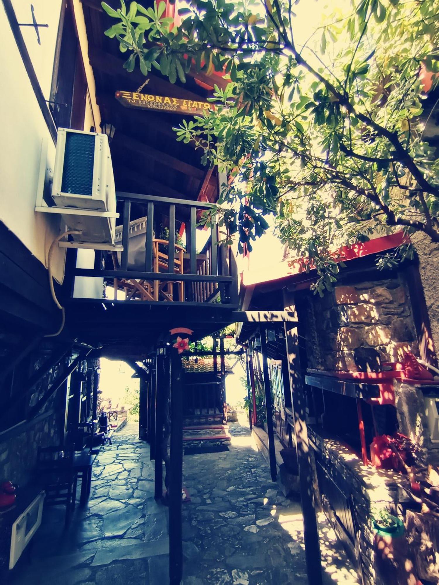 Traditional Guesthouse Erato 팔라이오스 판텔레이몬 객실 사진